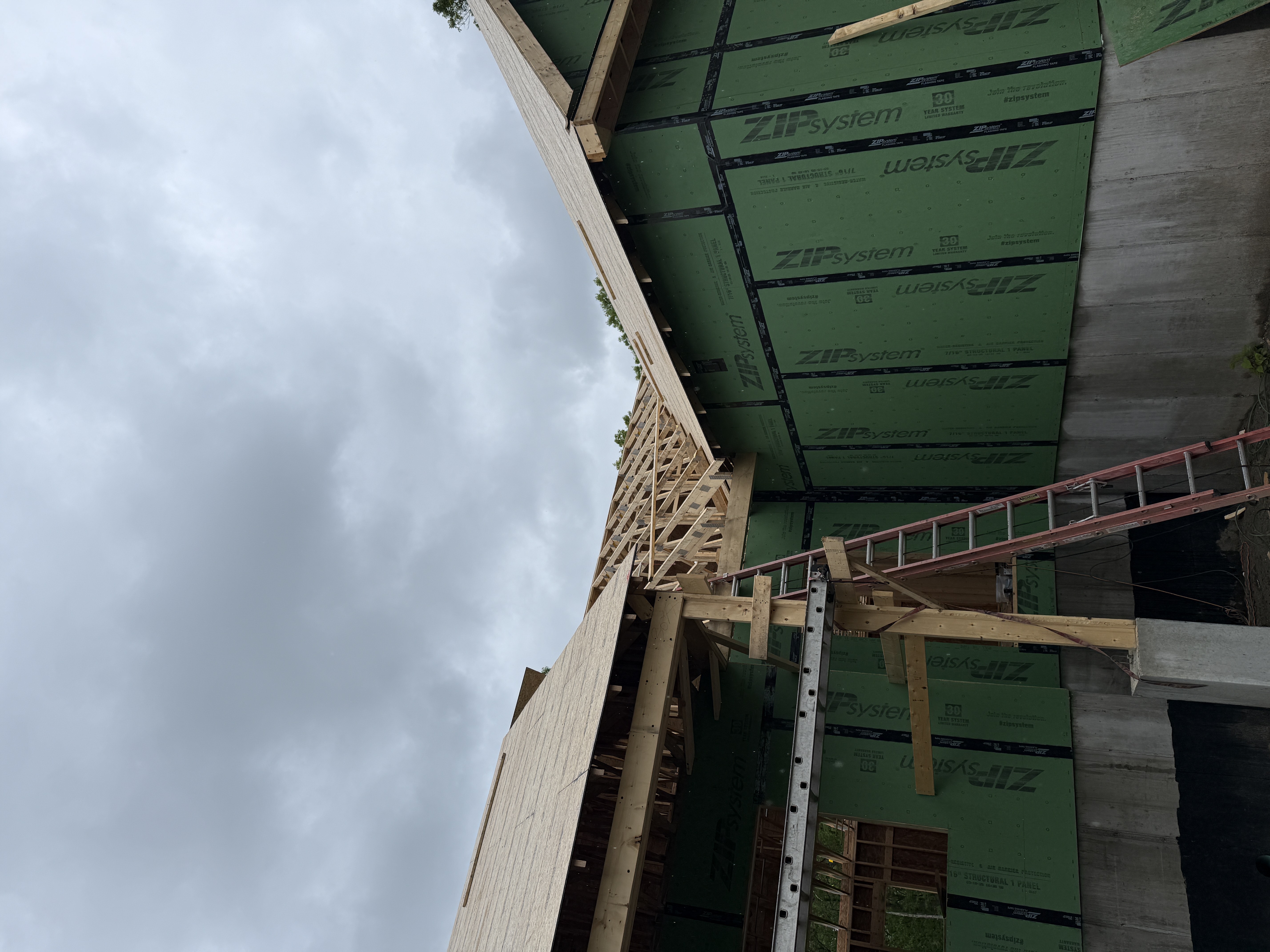 Roof Truss Assembly - ZIP System Sheathing Installation